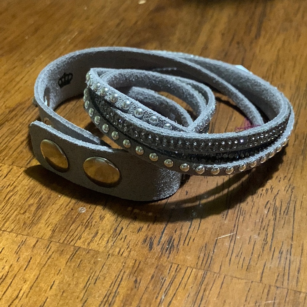 NWT Premier Designs The Whisper Bracelet